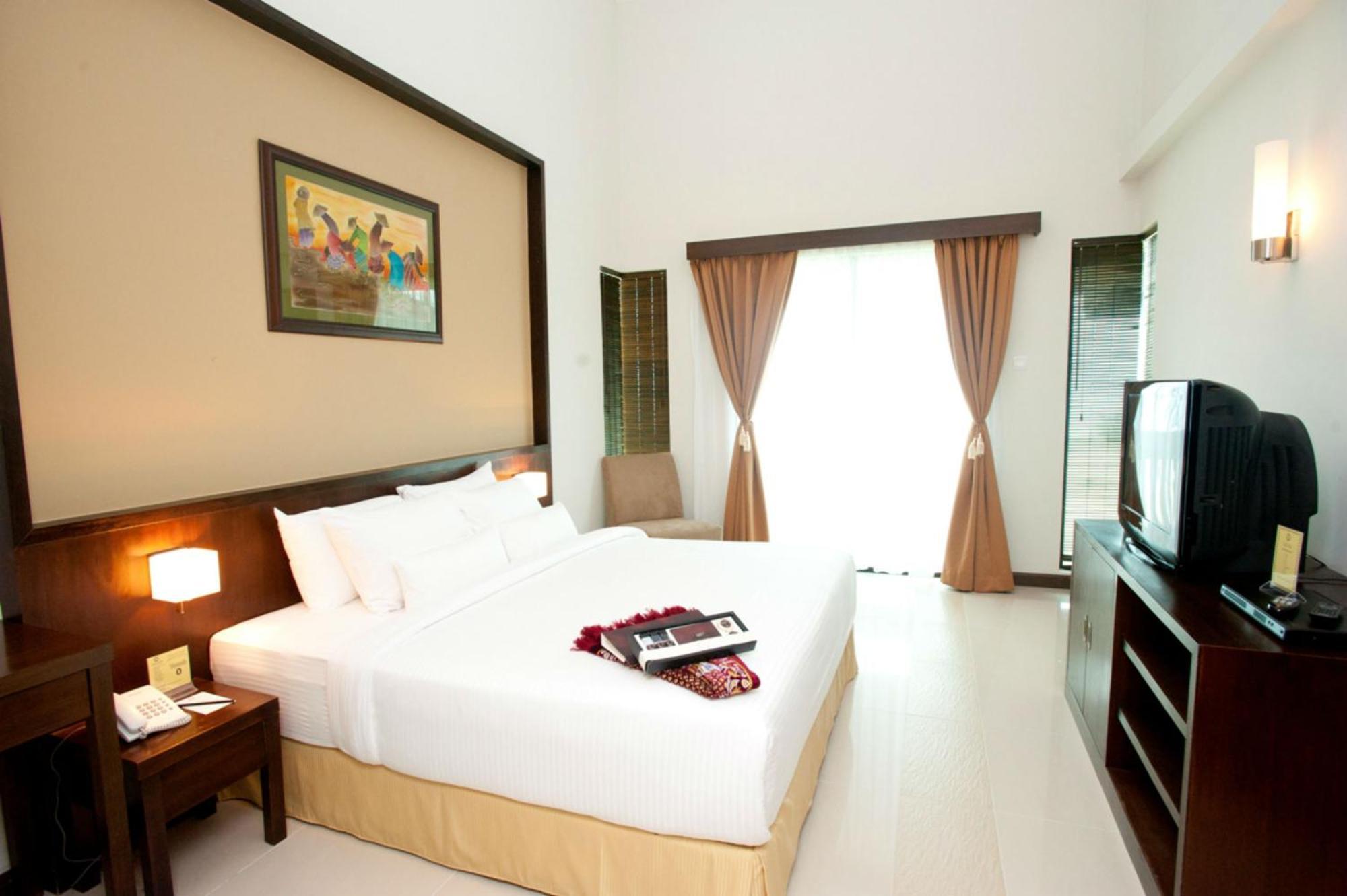 Hotel Felda Residence Tanjung Leman Jemaluang Exteriör bild